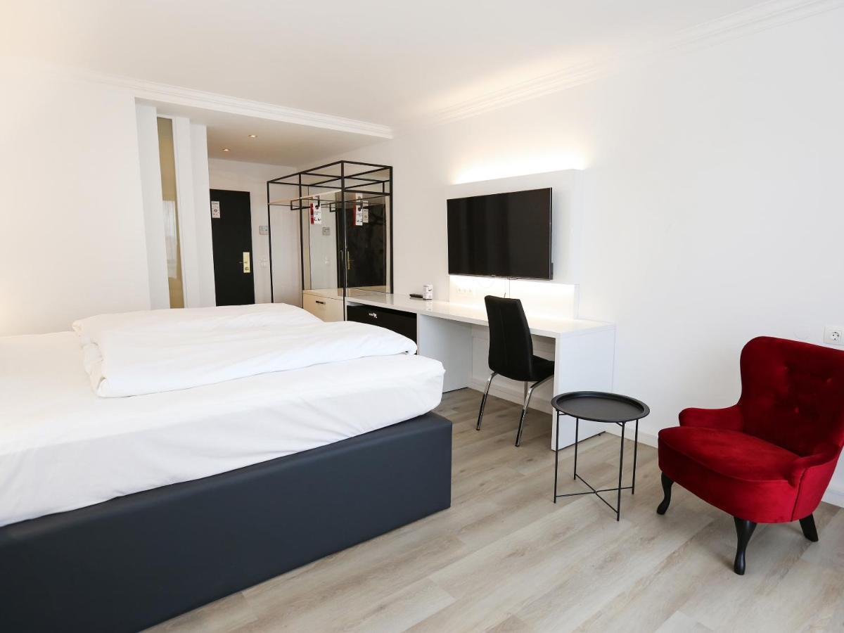 Ringhotel Rheinhotel Vier Jahreszeiten Hotel Meerbusch